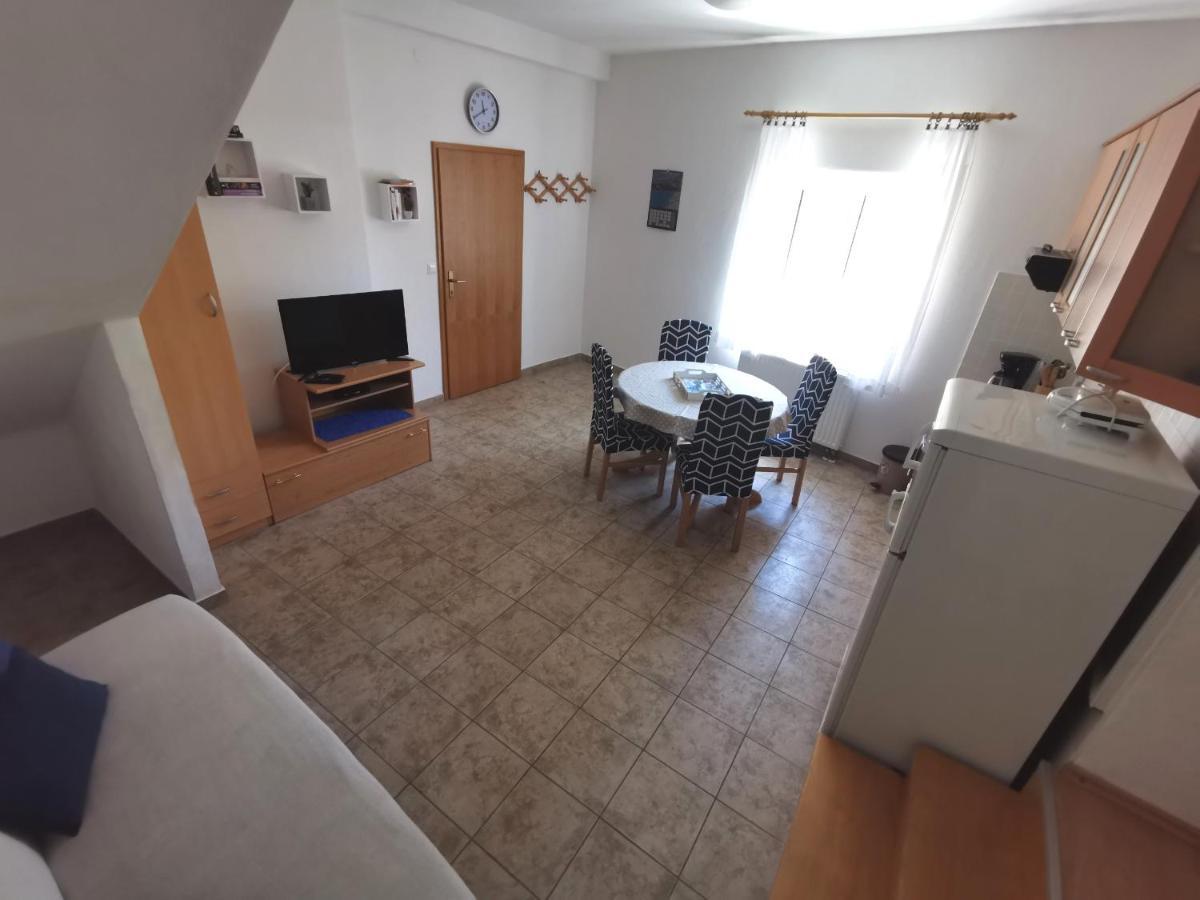 Apartman Pod Forticu Χβαρ Εξωτερικό φωτογραφία